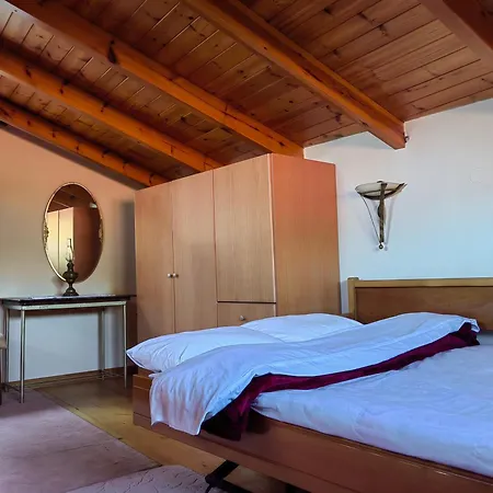 Plataniotissa Mansion *