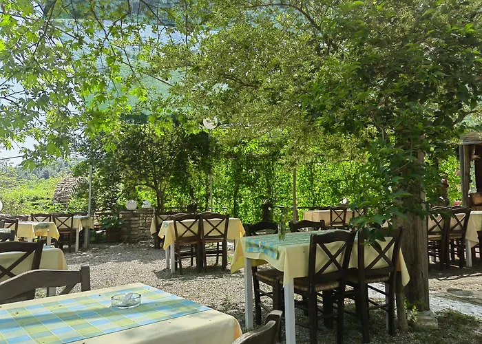 Plataniotissa Mansion *