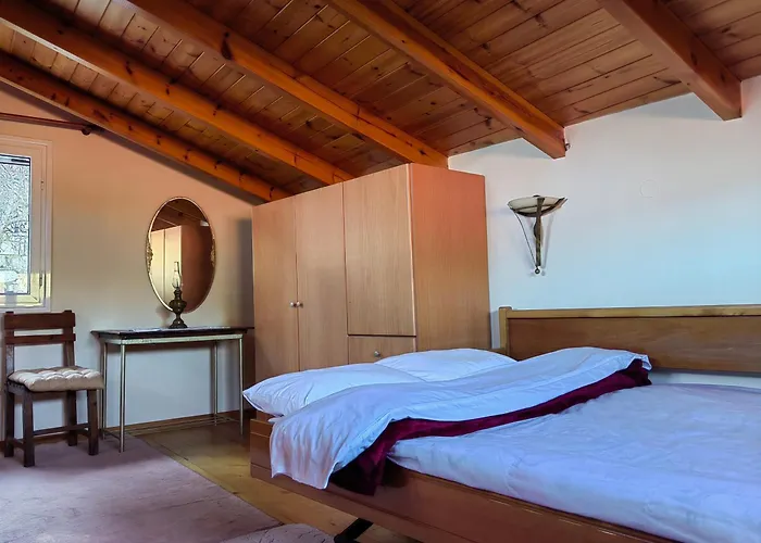 Plataniotissa Mansion *